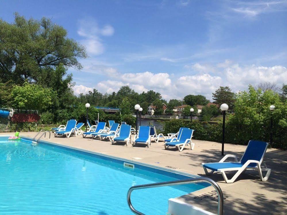 Villa Nova Motel Wasaga Beach Exterior foto